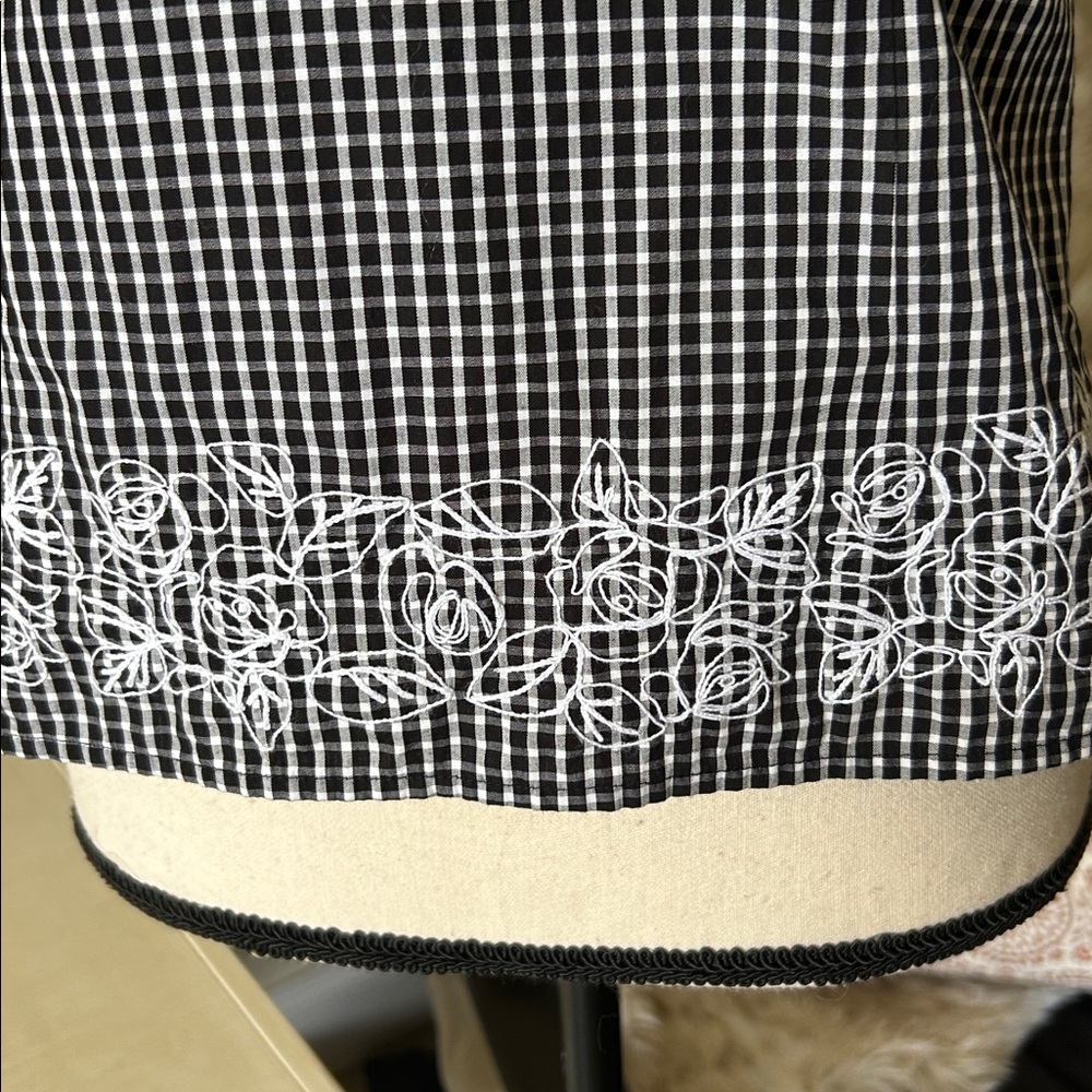 Vintage Black and White Gingham Tank Top - Picture 3 of 15
